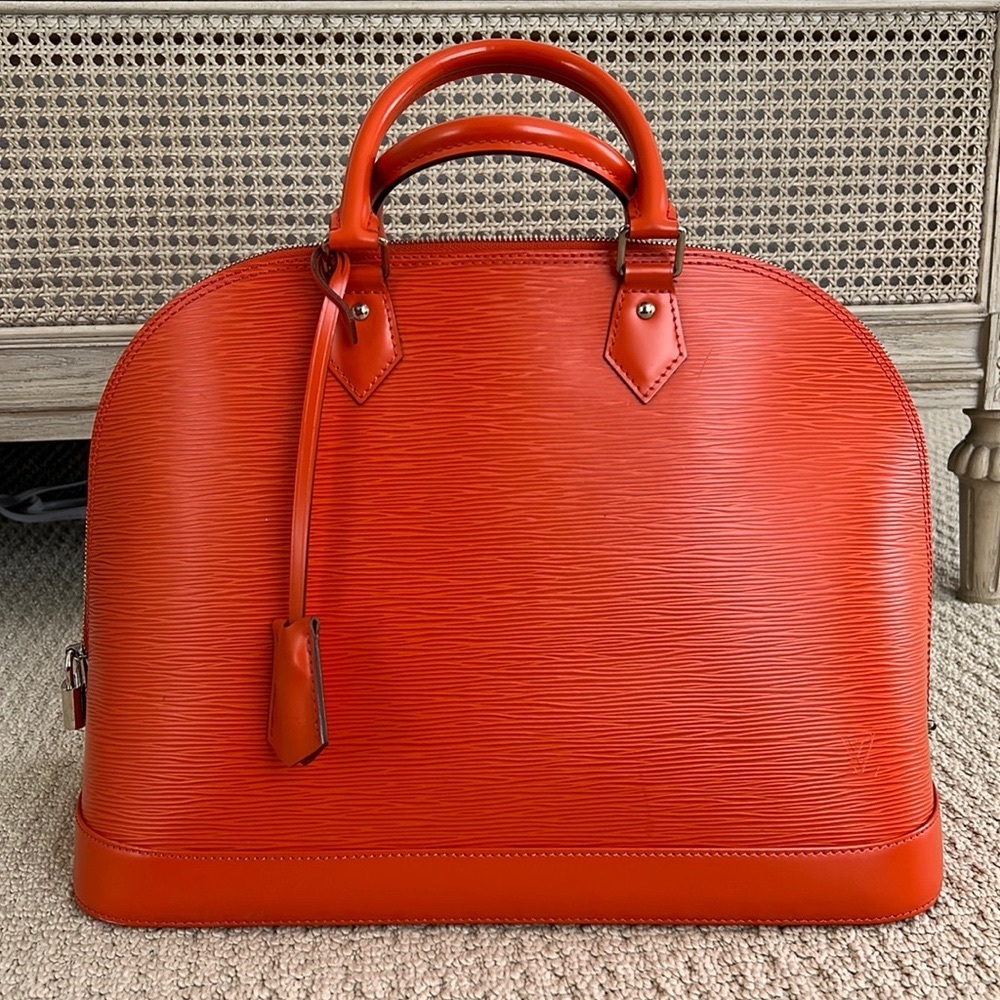 Louis Vuitton Alma GM in orange Epi Leather - Picture 1 of 11